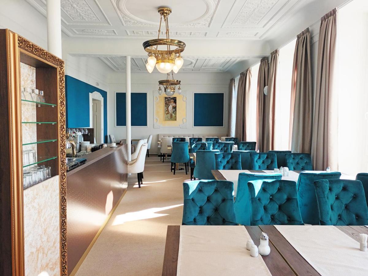 Hotel Maxim 마리안스케 라즈네 외부 사진